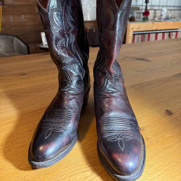 Mens Lucchese Ostrich Boot in Black Cherry Size 11 - Picture 1 of 10